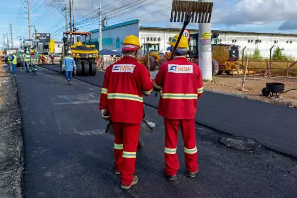 Pavimentação Avenida Menino Marcelo