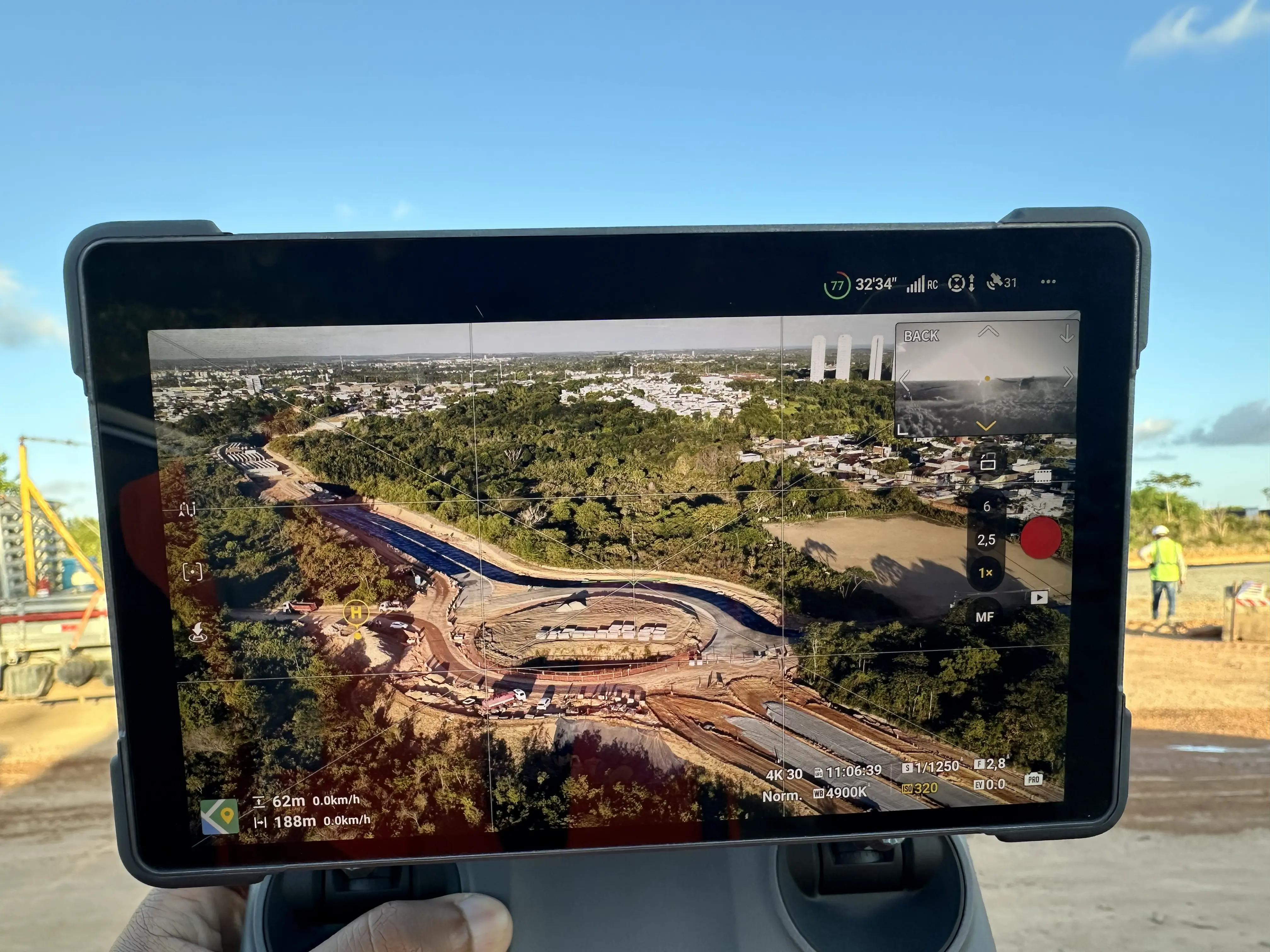 Opera&ccedil;&atilde;o T&eacute;cnica Tecnolabs com Drones